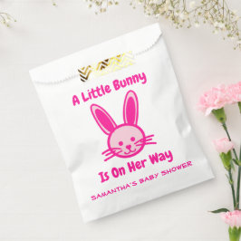 Ein kleiner Hase ist unterwegs Geschenktütchen