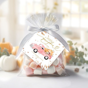 Ein kleiner Kürbis ist auf dem Weg Baby Shower Geschenkanhänger