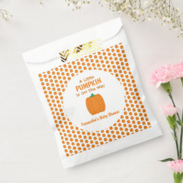 Ein kleiner Kürbis ist unterwegs Geschenktütchen