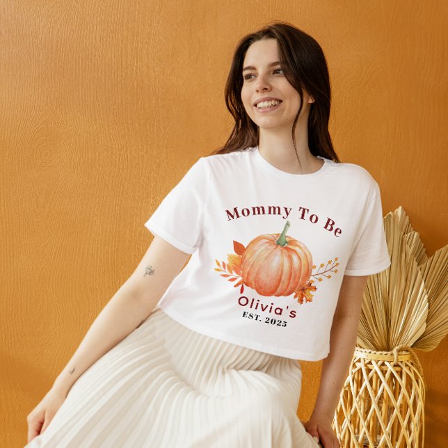 Ein kleiner Kürbis ist unterwegs Mama zu sein T-Shirt (a Little Pumpkin Is on The Way Fall Baby Shower mommy to be gifts ideas)