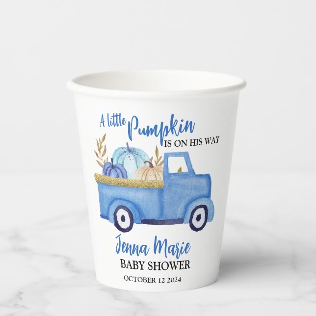 Ein kleiner Kürbis ist unterwegs Pappbecher (Vorderseite)