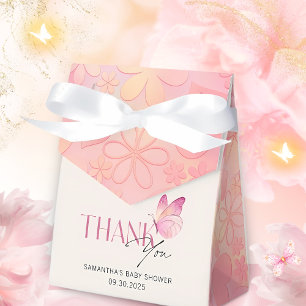 Ein kleiner Schmetterling ist auf dem Weg Baby Dus Geschenkschachtel