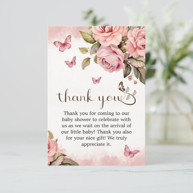 Ein kleiner Schmetterling ist auf dem Weg zur Baby Dankeskarte (Stehend Vorderseite)