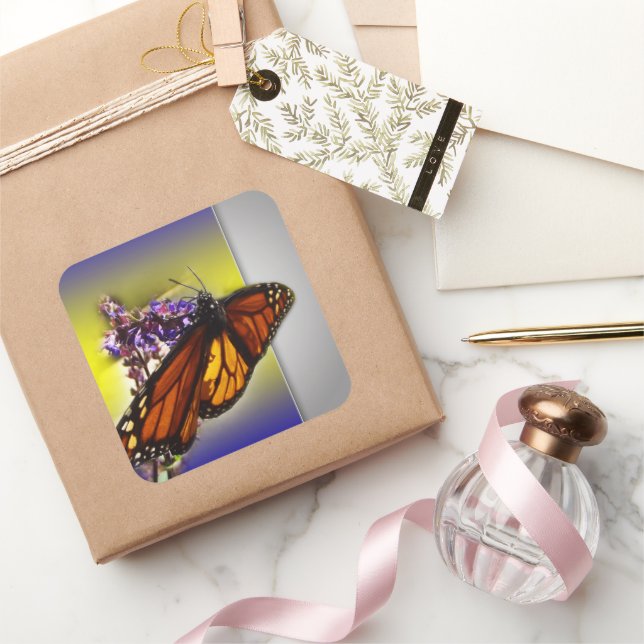 Ein kleiner süßer Schmetterling Quadratischer Aufkleber (Schenken)