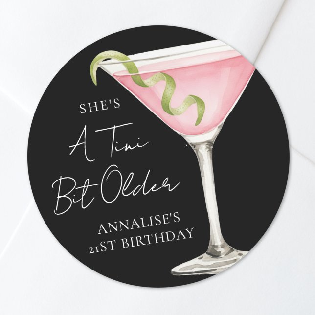 Ein kleines bisschen älterer Martini Geburtstag Runder Aufkleber (A Tini Bit Older Martini Birthday Classic Round Sticker)