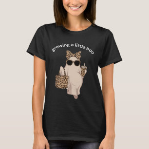 Ein kleines Boo-Gespenst wächst Halloween süße Sch T-Shirt