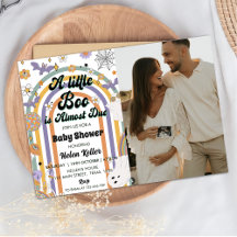 Ein kleines Boo Groovy Rainbow Halloween Kinderdus