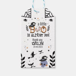 ein kleines Boot fast zu Halloween Geschenkanhänger