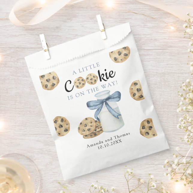 Ein kleines Cookie ist auf dem Weg Babydusche Geschenktütchen (Ausgeschnitten)