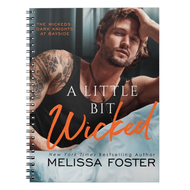 Ein kleines, etwas geflecktes 6,5" x 8,75" Spiraln Notizblock (Vorderseite)