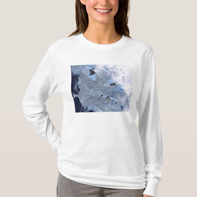 Ein kleines Gletscherfeld umgibt Baffin Bay T-Shirt (Vorderseite)