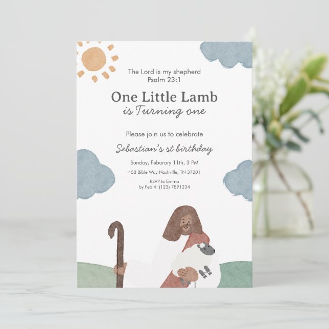 Ein kleines Lamm Psalm 23 Geburtstag Einladung (Stehend Vorderseite)