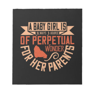 Ein kleines Mädchen ist immer eine Quelle ewiger W Notizblock