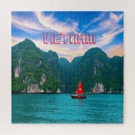 Ein kleines vietnamisches Schiff mit rotem Segel Puzzle