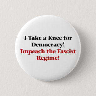 Ein Knie für die Demokratie Button