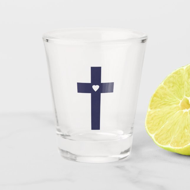 Ein Kreuz mit Herz Schnapsglas (Vorderseite)