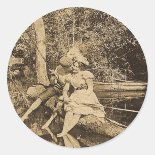 Ein Kuss stehlen Runder Aufkleber