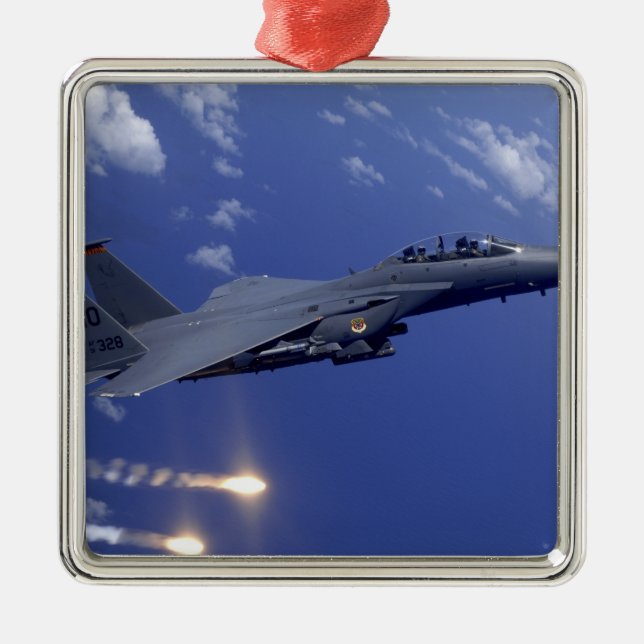 Ein Luftwaffe F-15E Strike Eagle Silbernes Ornament (Vorne)