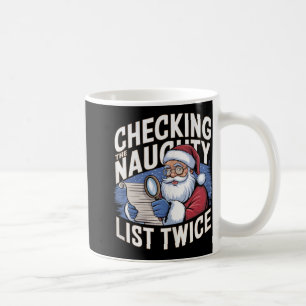 Ein lustiger Weihnachtsmann, der zweimal die unhei Kaffeetasse