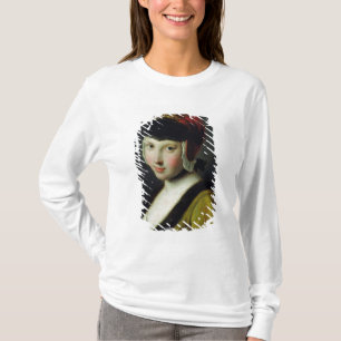 Ein Mädchen mit einer schwarzen Maske T-Shirt