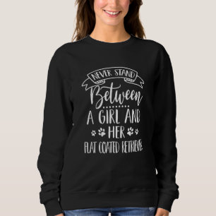 Ein Mädchen und ihr Flat Coated Retriever Hundemam Sweatshirt