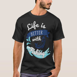 Ein Mädchen und ihre Begleiter T-Shirt