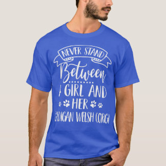 Ein Mädchen und ihre Kardigan Walisisch Corgi Mama T-Shirt