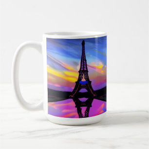Ein malerischer Eiffelturm in leuchtendem Sonnenun Kaffeetasse