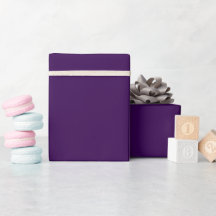 Ein minimalistischer violetter Hintergrund mit dez