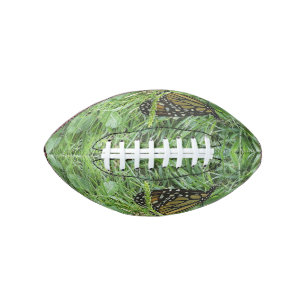 Ein Monarchen-Schmetterling Football