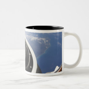 Ein Mondfelsen Zweifarbige Tasse