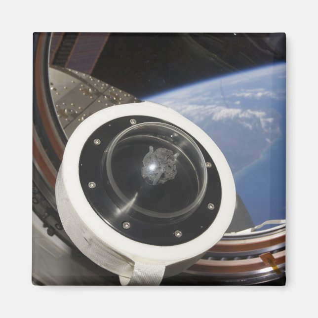 Ein Mondgestein Magnet (Vorne)