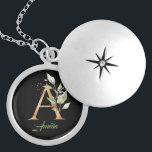 Ein monogramm-Grüner Eukalyptus-Glitzer Medaillon<br><div class="desc">Ein monogramm grüner Eukalyptus goldgelber Glitzer verschlossen Halskette personalisiert mit Namen, kann für Brautparty, Baby Dusche, Hochzeit Verlobung, Geburtstag oder Geburtstag Veranstaltung Party verwendet werden. Phantastisches Design mit Aquarellgrün Eukalyptus-Blätter, die in Buchstaben A gewebt und gemischte Imitate goldene Glitzern und Splash. Eukalyptusgrün verlasse elegant in Imitat mit Goldfolie Buchstaben A...</div>