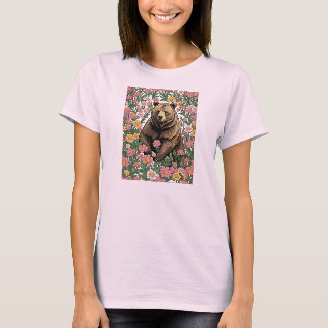 Ein Montanbär umgeben von Bitterroot-Blume T-Shirt (Vorderseite)