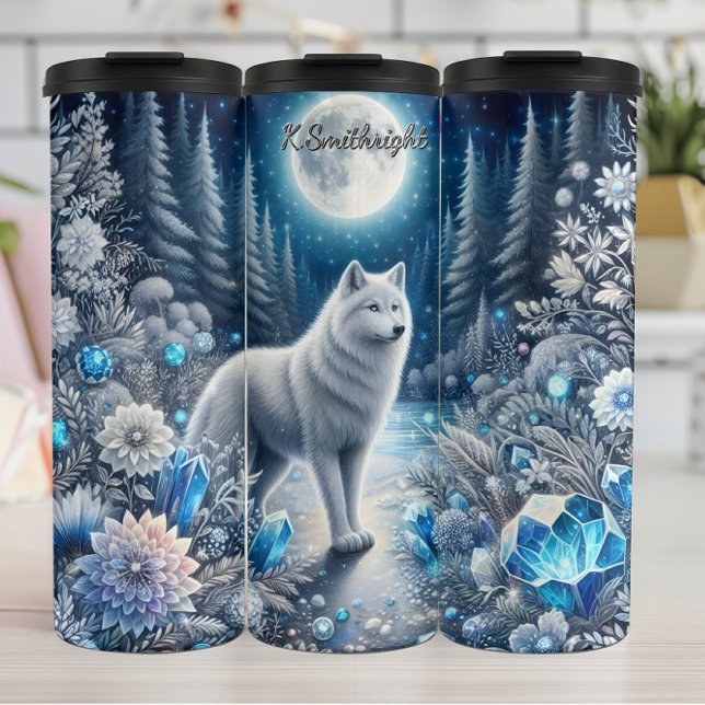 Ein mystischer Wolf im Kristallwald Thermosbecher (Von Creator hochgeladen)