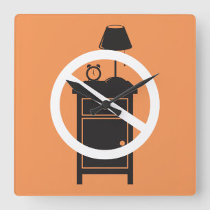 Ein Nachttisch Quadratische Wanduhr