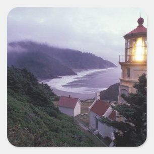 Ein nebliger Tag an der Oregon-Küste bei Heceta Quadratischer Aufkleber