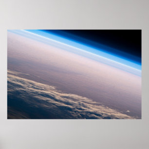 Ein orbitaler Sonnenuntergang vor der Küste von Ca Poster