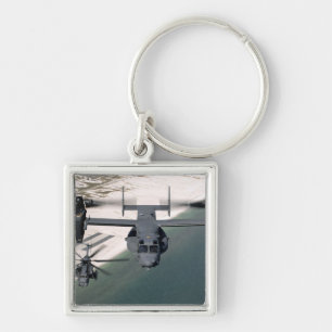 Ein Osprey CV-22 und ein MH-53 pflastern Tief Schlüsselanhänger