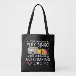 Ein paar Grandmas spielen Bingo Real Grandmas Go C