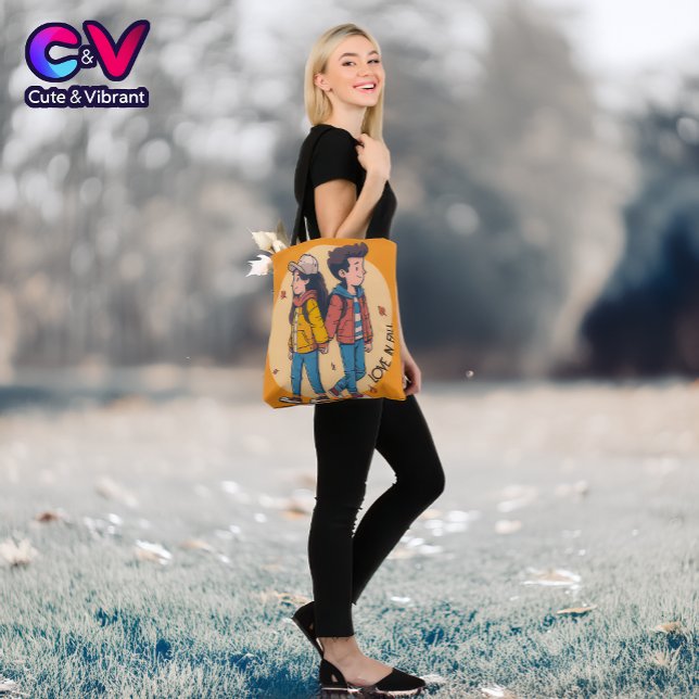 Ein paar Händchen, die im Herbst zusammenlaufen (Von Creator hochgeladen)