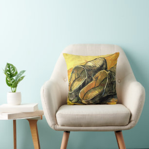 Ein Paar Lederschuhe von Vincent van Gogh Kissen
