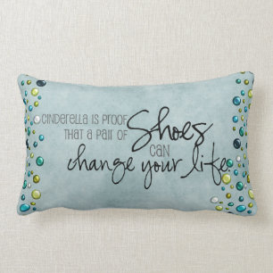 Ein Paar Schuhe Kissen