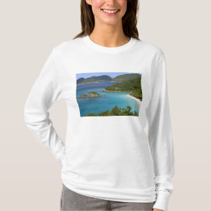 Ein Panorama von Caneel Bay von einer Straße auf S T-Shirt