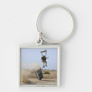 Ein Parareskueman fällt in die Zone Schlüsselanhänger