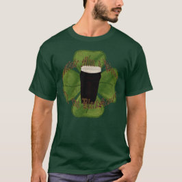 Ein Pint des Schwarzen Stuhls T-Shirt