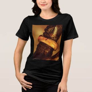 EIN RING, SIE ALLE ZU BEHERRSCHEN™ Tri-Blend SHIRT