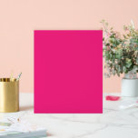 ein rosa Hintergrund mit schwarzem Rand Acrylschild<br><div class="desc">Das Design ist ein großes blaues Quadrat,  das ein heller und klarer Himmel zu sein scheint. Die Farbe des Himmels ist ein tiefer Blau,  der ihm ein lebendiges und lebendiges Aussehen verleiht.</div>