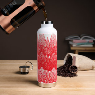 ein rot-weißer Hintergrund mit vielen Punkten Trinkflasche