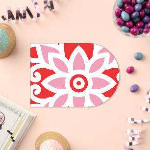 ein rotes und weißes Muster mit einer Blume darauf Acryleinladungen